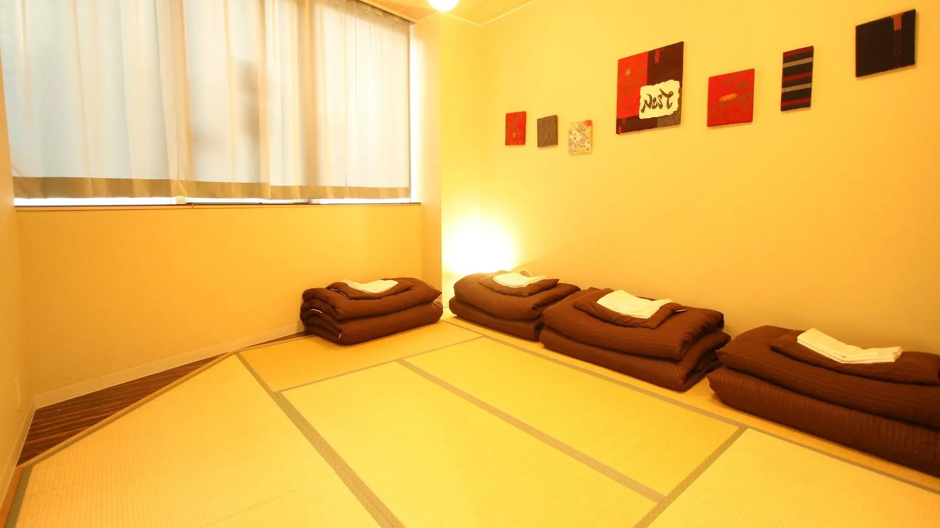 Osaka Guesthouse Nest