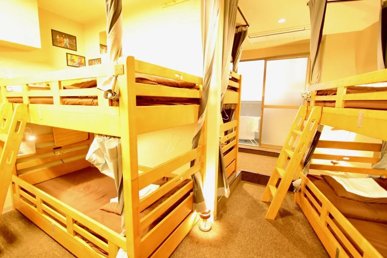 Osaka Guesthouse Nest Albergue
