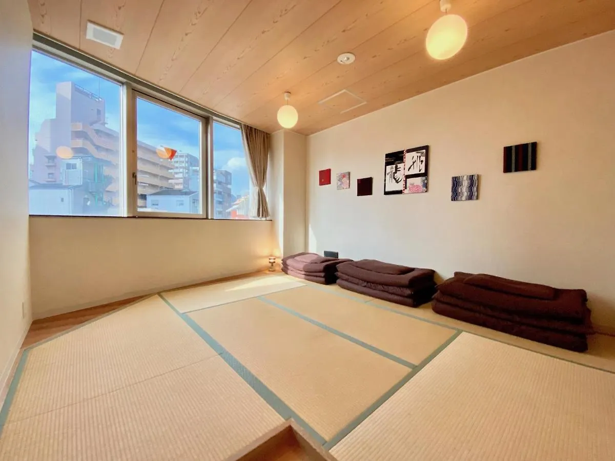 Osaka Guesthouse Nest 0*,